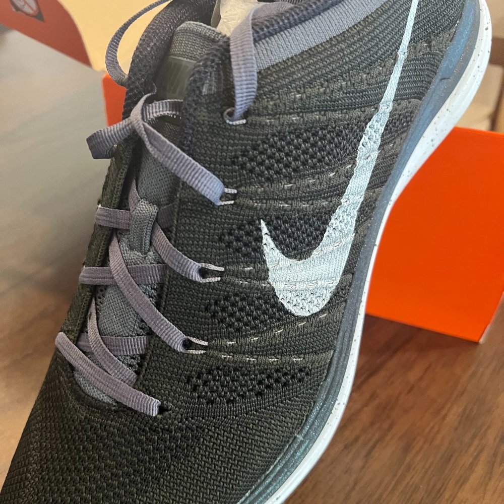 Nike Black Anthracite FLYKNIT One+  Men's Size 12